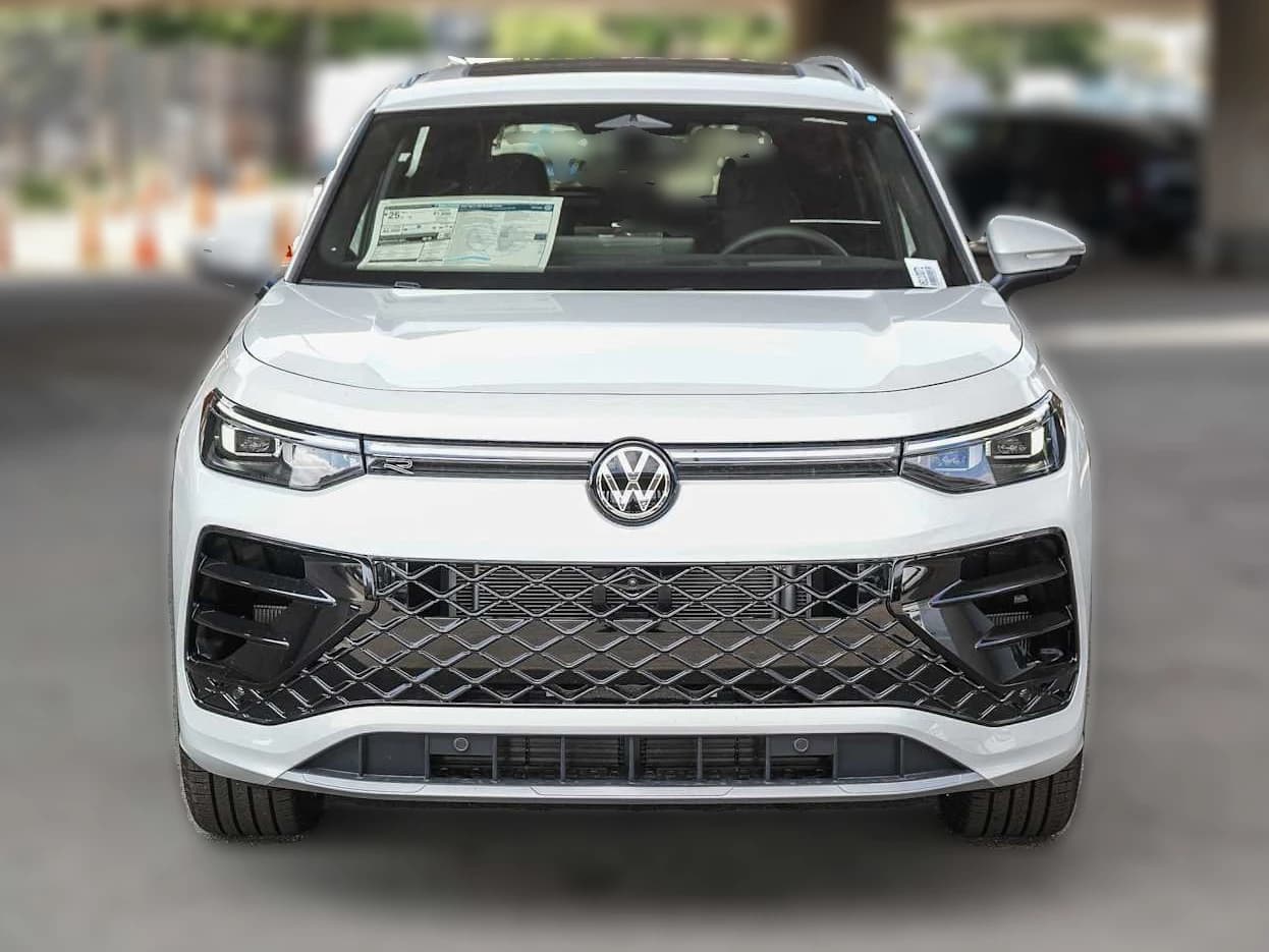 Volkswagen Tiguan SEL R-Line Turbo 4MOTION 2026 — side view