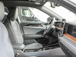 Volkswagen Tiguan SEL R-Line Turbo 4MOTION 2026 — side view