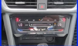 Volkswagen Taos SE 4MOTION 2025 — side view