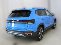 Volkswagen Taos SE 4MOTION 2026 — side view