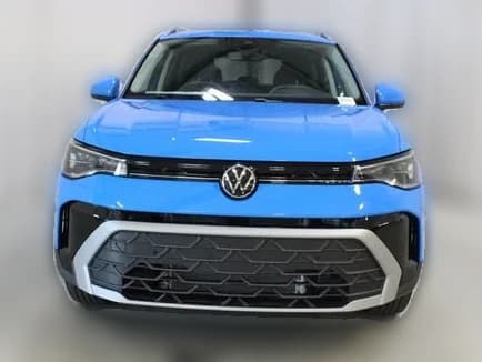 Volkswagen Taos SE 4MOTION 2026 — side view