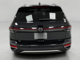 Volkswagen Taos SE 4MOTION 2026 — side view
