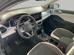 Volkswagen Taos SE 4MOTION 2026 — side view