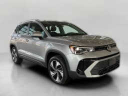 Volkswagen Taos SE 4MOTION 2026 — side view