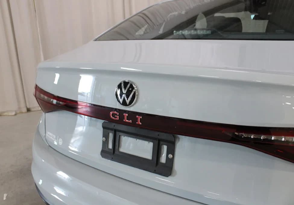 Volkswagen Jetta GLI Autobahn Sedan 2027 — side view