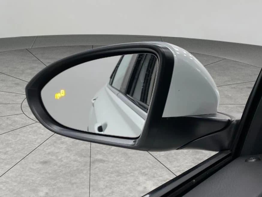 Volkswagen Jetta S Auto 2026 — side view