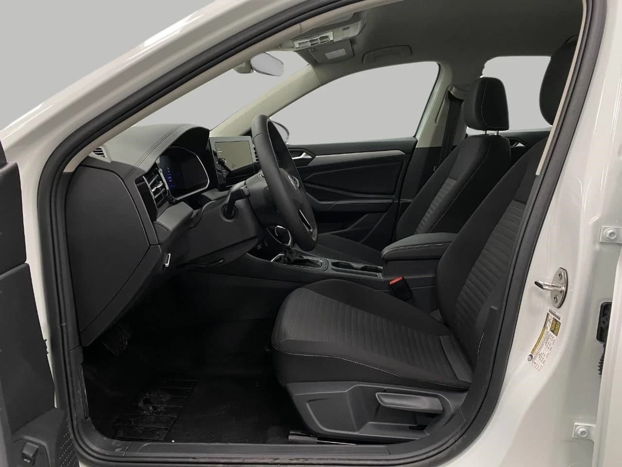 Volkswagen Jetta S Auto 2026 — side view
