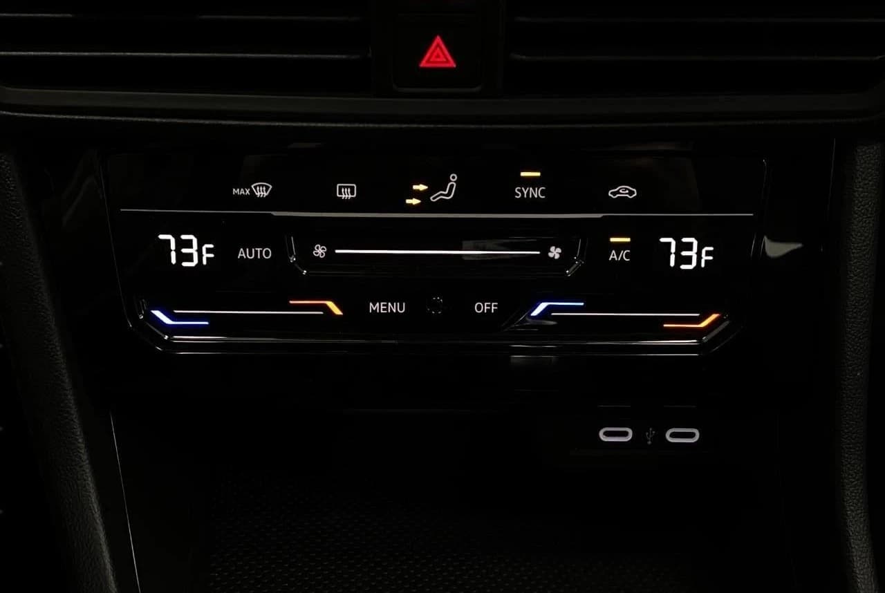 Volkswagen Jetta S Auto 2026 — side view