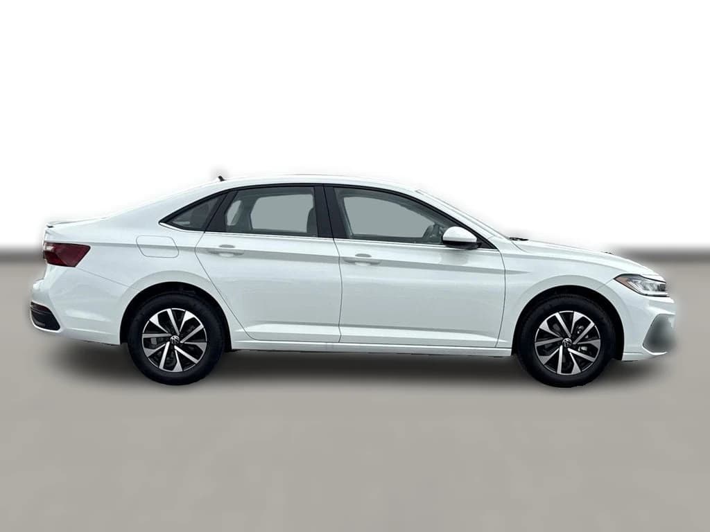 Volkswagen Jetta S Auto 2026 — side view