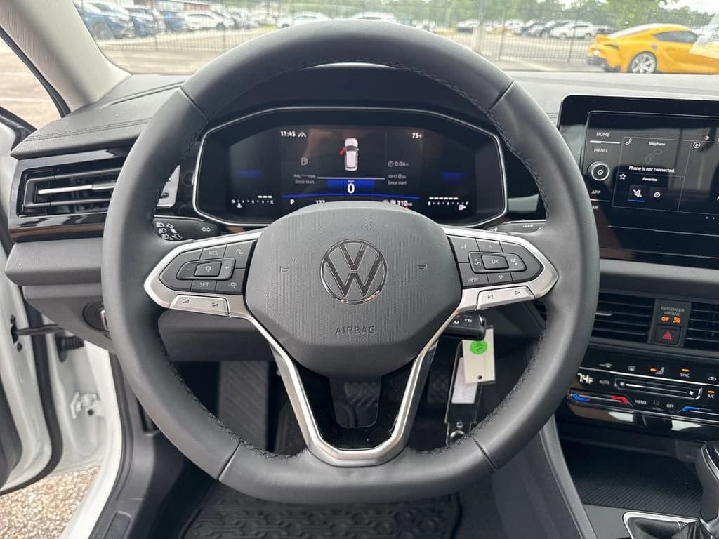 Volkswagen Jetta S Auto 2026 — side view