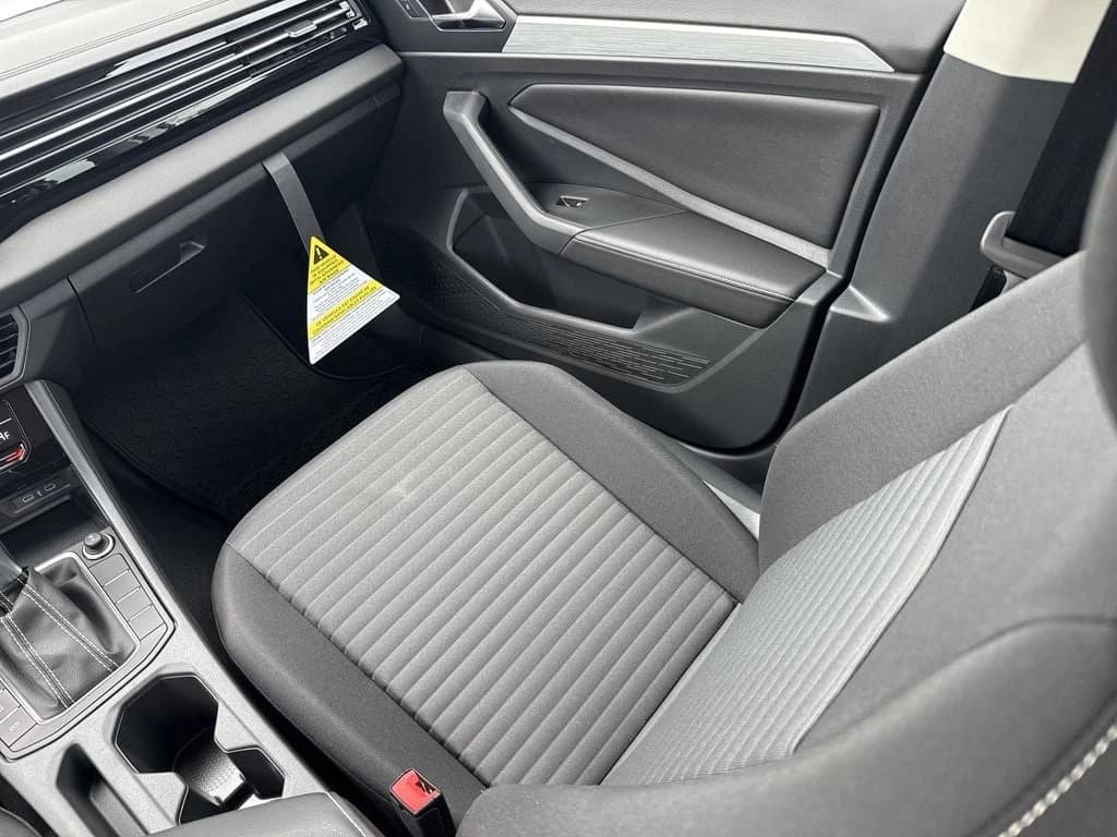Volkswagen Jetta S Auto 2026 — side view