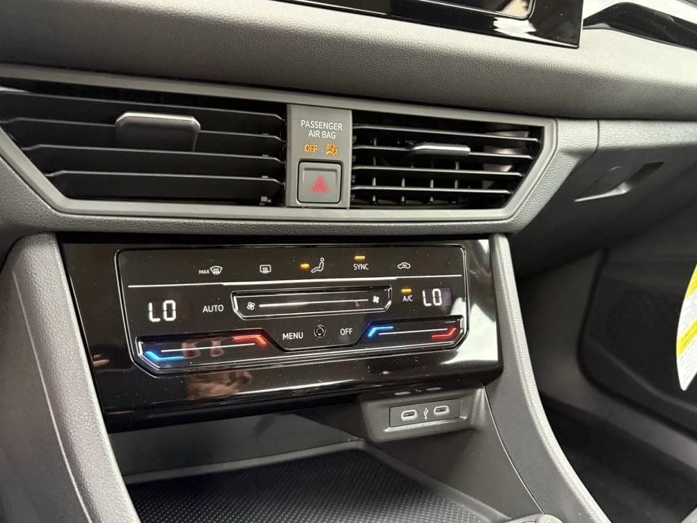 Volkswagen Jetta S Auto 2026 — side view