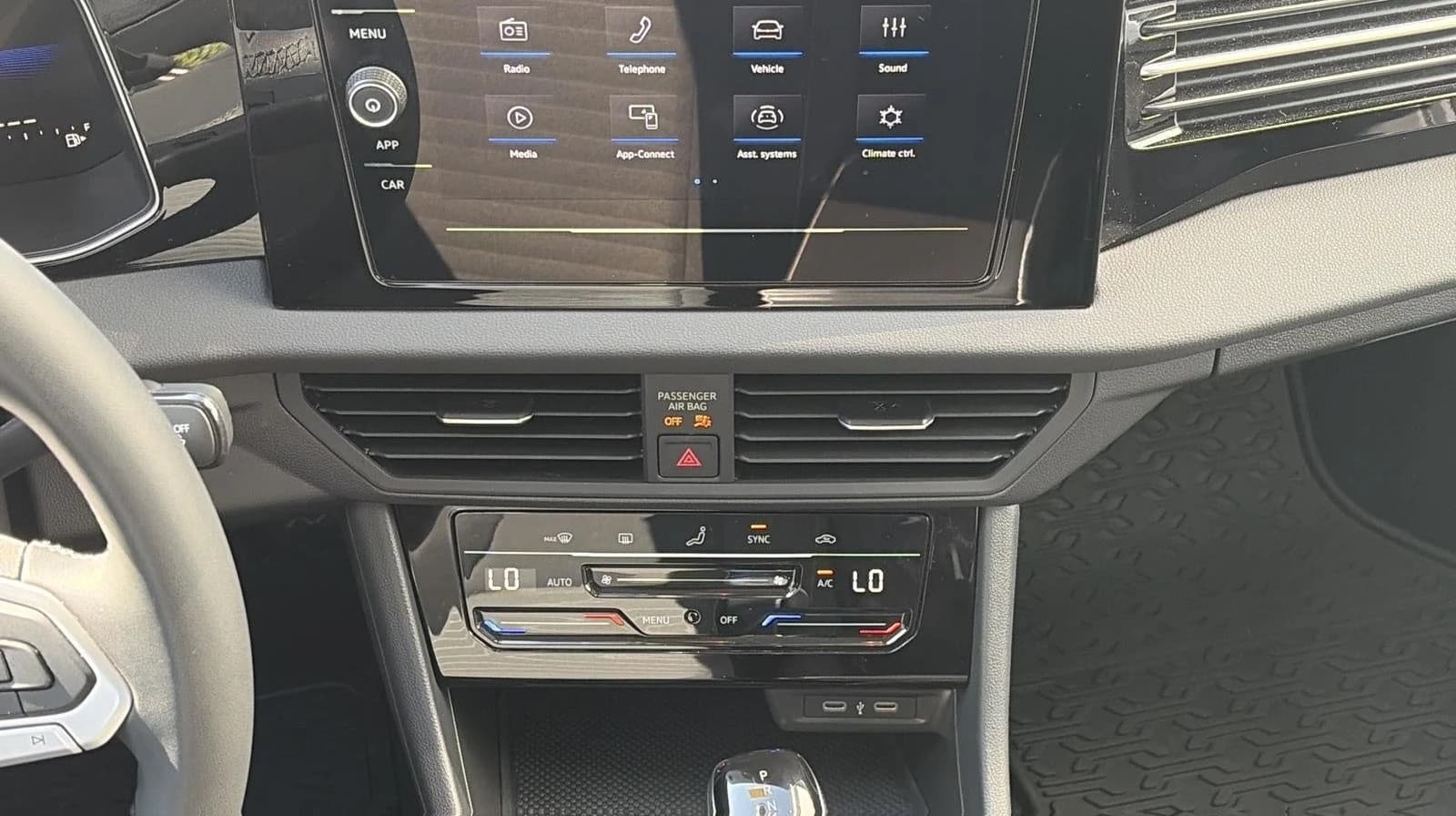 Volkswagen Jetta S Auto 2026 — side view
