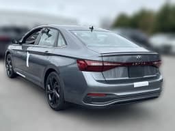 Volkswagen Jetta SE Auto 2026 — side view