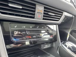 Volkswagen Jetta SE Auto 2026 — side view