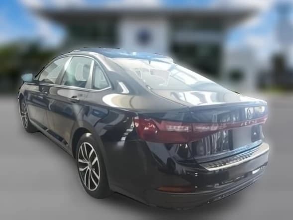 Volkswagen Jetta SE Auto 2025 — side view