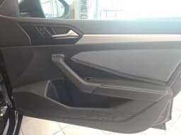 Volkswagen Jetta SE Auto 2025 — side view