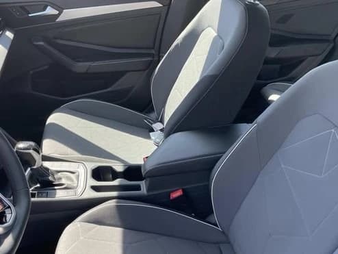 Volkswagen Jetta Sport Auto 2026 — side view