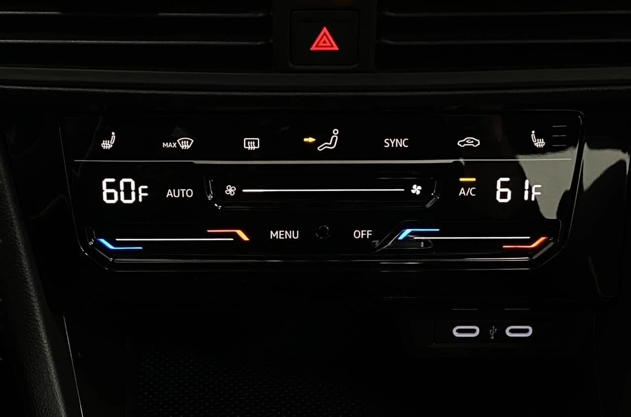 Volkswagen Jetta Sport Auto 2026 — side view