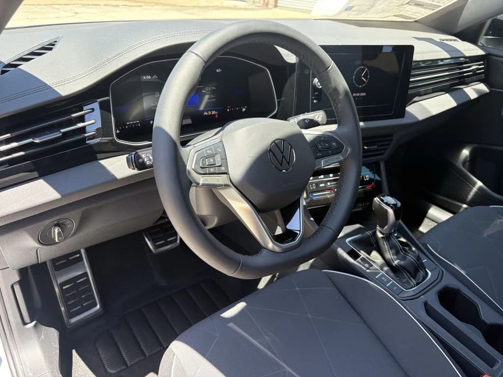 Volkswagen Jetta Sport Auto 2026 — side view