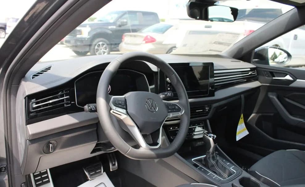 Volkswagen Jetta Sport Auto 2026 — side view