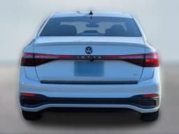 Volkswagen Jetta SE Auto 2025 — side view