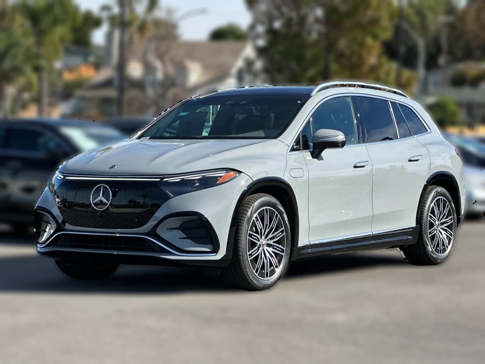 Mercedes-Benz EQS EQS 400 4MATIC SUV 2026 — side view