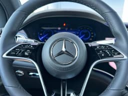 Mercedes-Benz EQS EQS 400 4MATIC SUV 2026 — side view