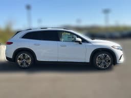 Mercedes-Benz EQS EQS 400 4MATIC SUV 2026 — side view