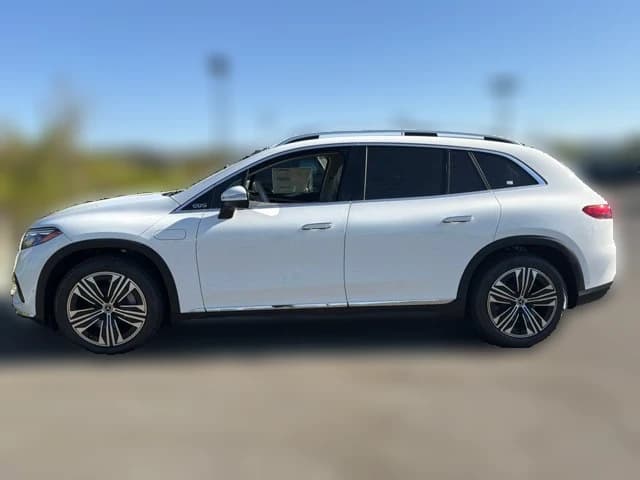 Mercedes-Benz EQS EQS 400 4MATIC SUV 2026 — side view