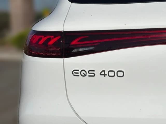 Mercedes-Benz EQS EQS 400 4MATIC SUV 2026 — side view