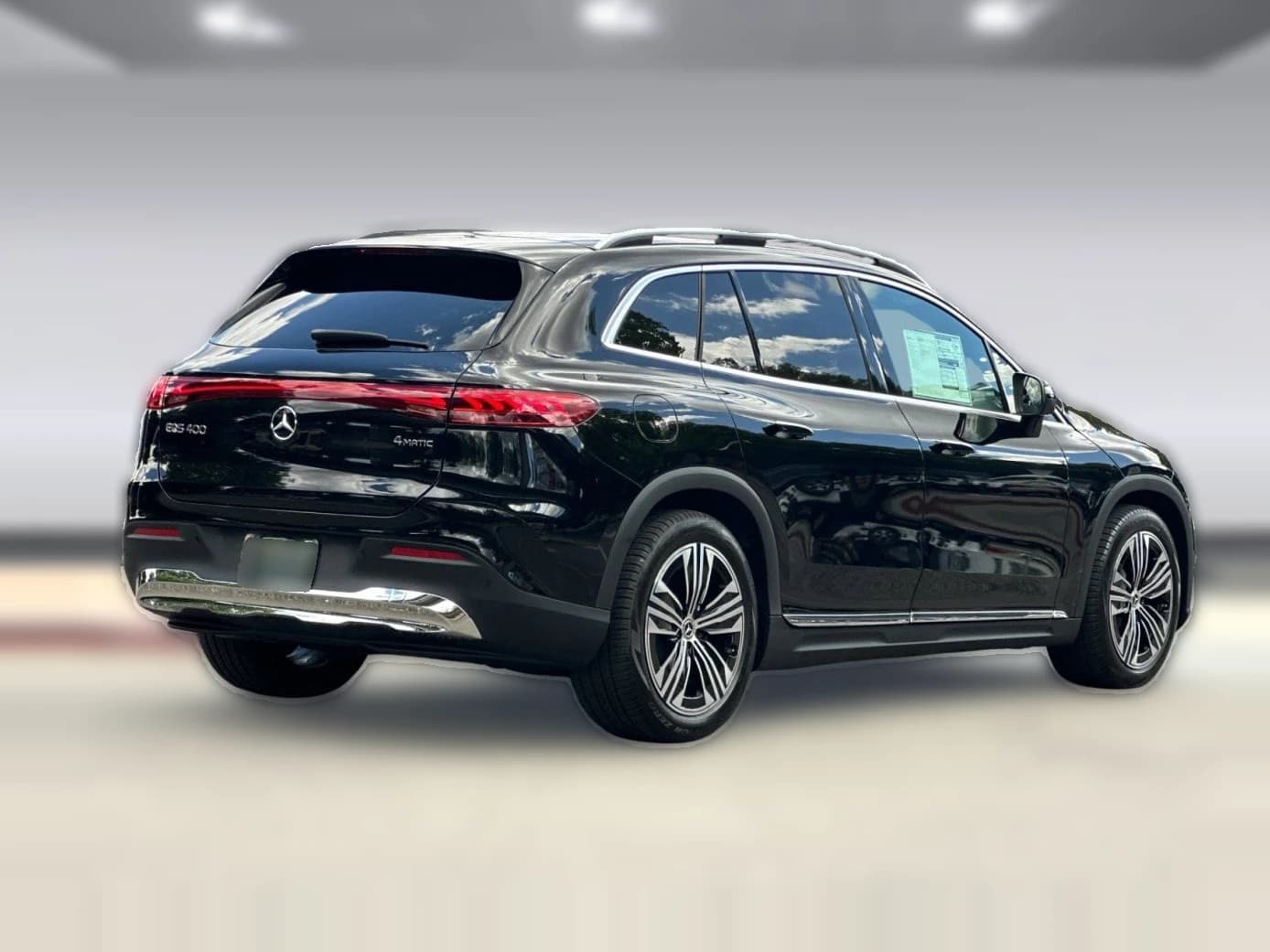Mercedes-Benz EQS EQS 400 4MATIC SUV 2026 — side view