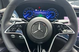Mercedes-Benz EQS EQS 400 4MATIC SUV 2026 — side view