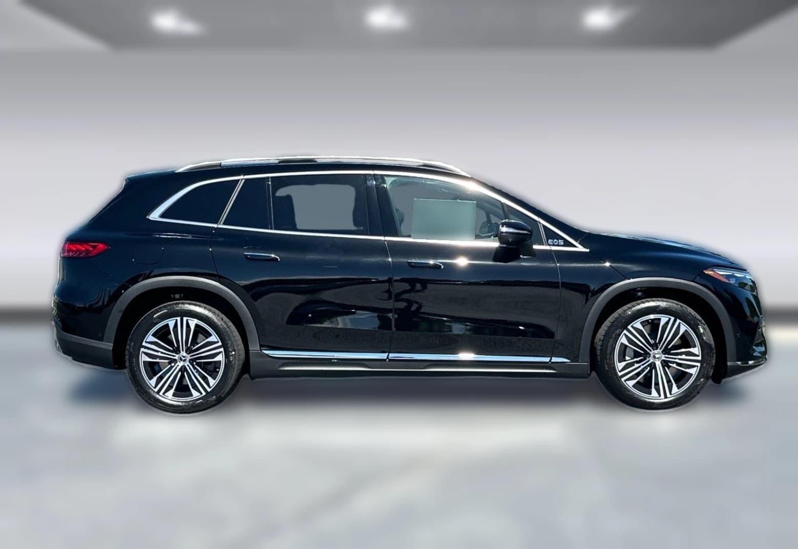 Mercedes-Benz EQS EQS 400 4MATIC SUV 2026 — side view