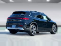 Mercedes-Benz EQS EQS 400 4MATIC SUV 2026 — side view