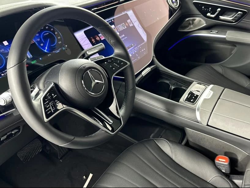 Mercedes-Benz EQS EQS 400 4MATIC SUV 2026 — side view