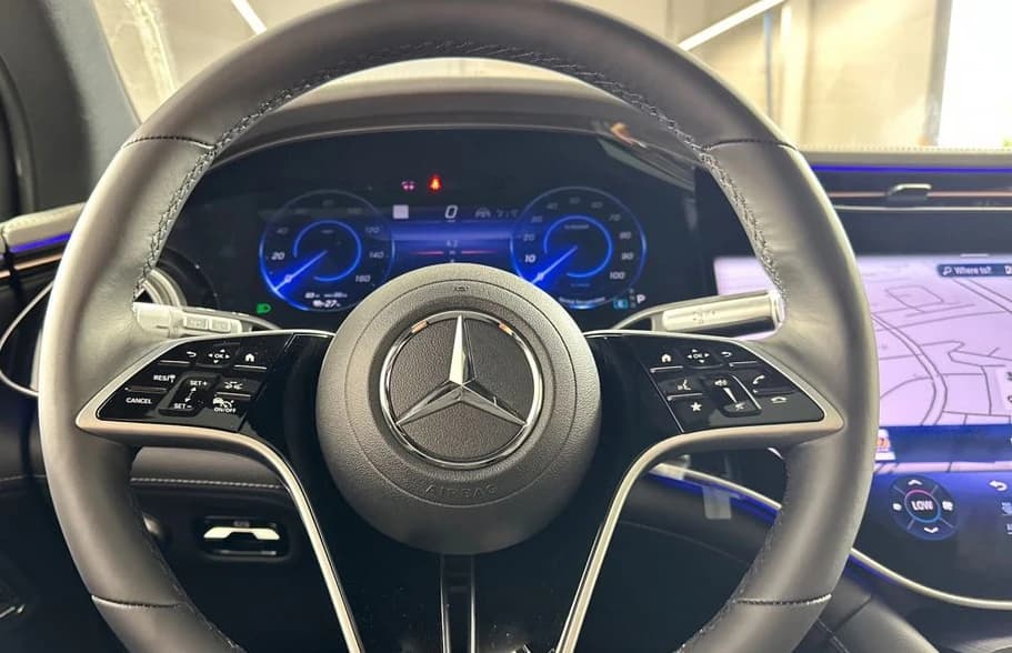 Mercedes-Benz EQS EQS 400 4MATIC SUV 2026 — side view