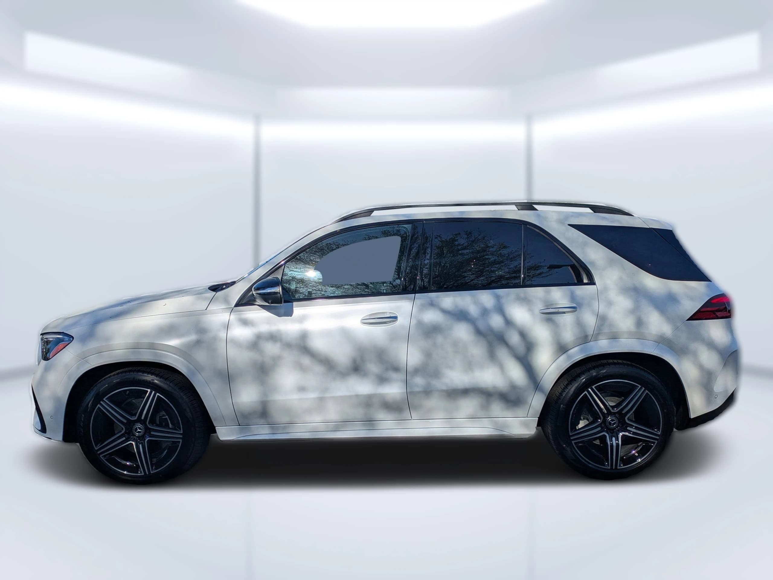 Mercedes-Benz GLE GLE 450 4MATIC SUV 2026 — side view