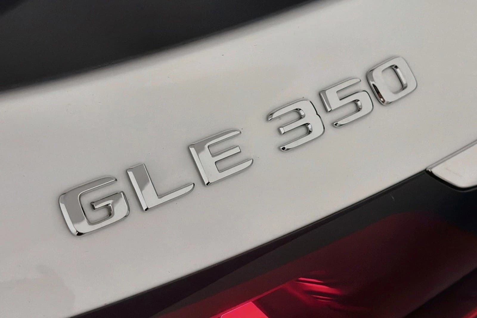 Mercedes-Benz GLE GLE 350 4MATIC SUV 2027 — side view