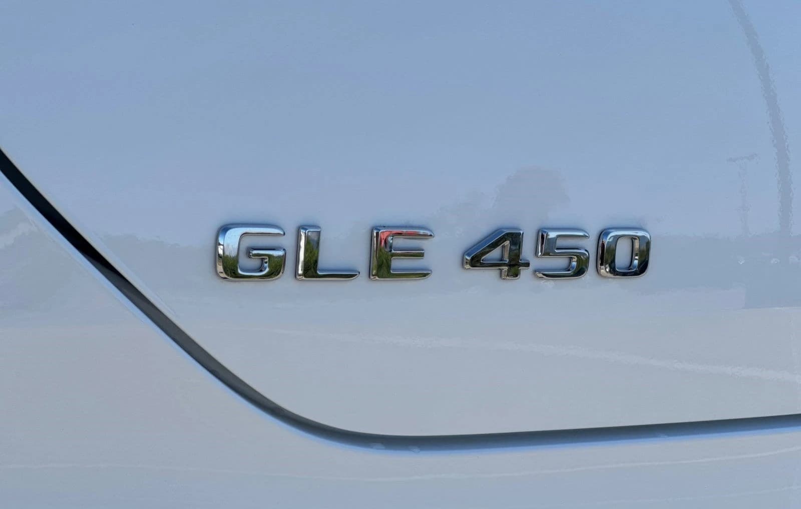 Mercedes-Benz GLE GLE 450 4MATIC Coupe 2026 — side view