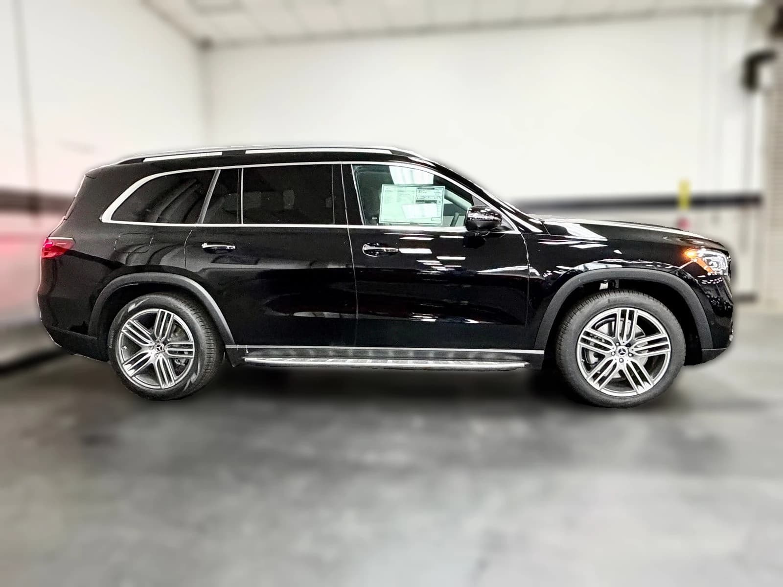 Mercedes-Benz GLS GLS 450 4MATIC SUV 2026 — side view