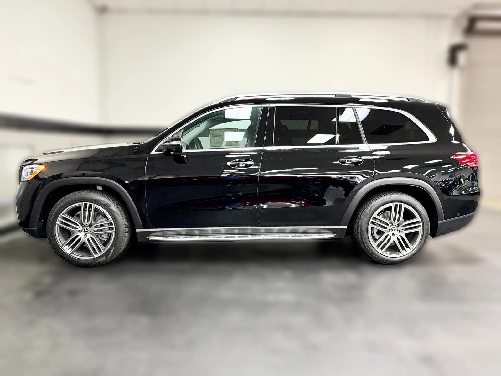 Mercedes-Benz GLS GLS 450 4MATIC SUV 2026 — side view