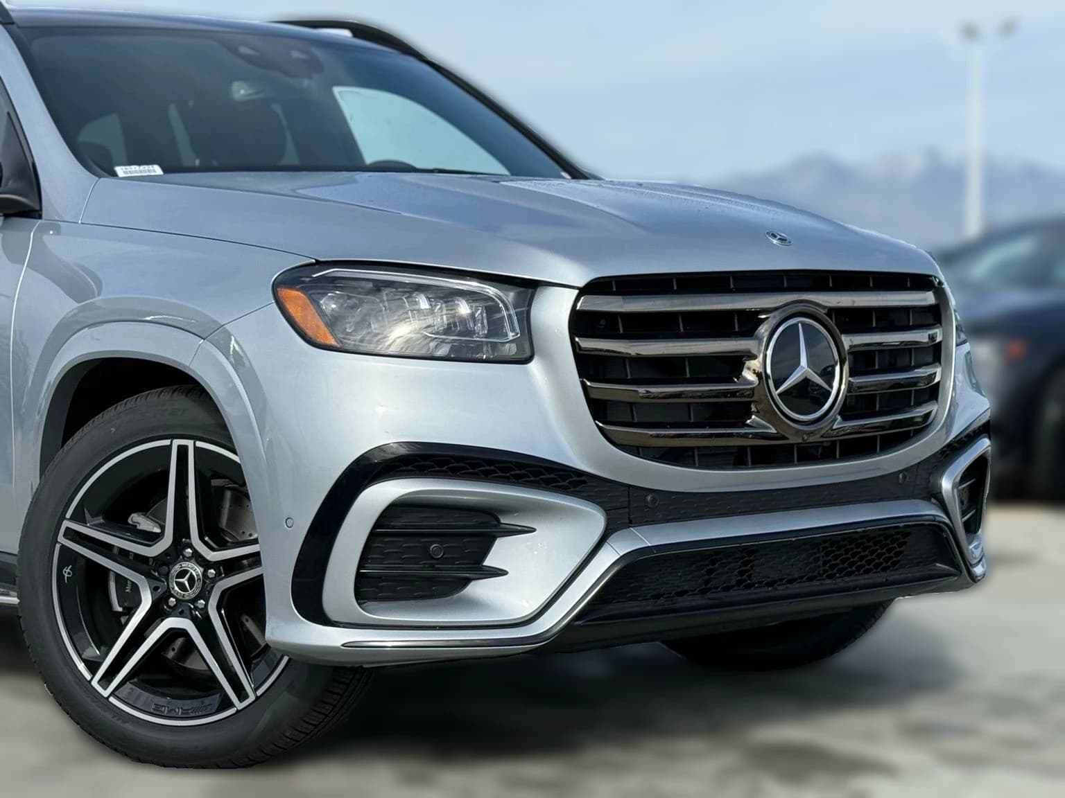 Mercedes-Benz GLS GLS 450 4MATIC SUV 2026 — side view