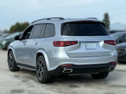 Mercedes-Benz GLS GLS 450 4MATIC SUV 2026 — side view