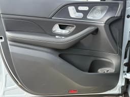 Mercedes-Benz GLS GLS 450 4MATIC SUV 2026 — side view