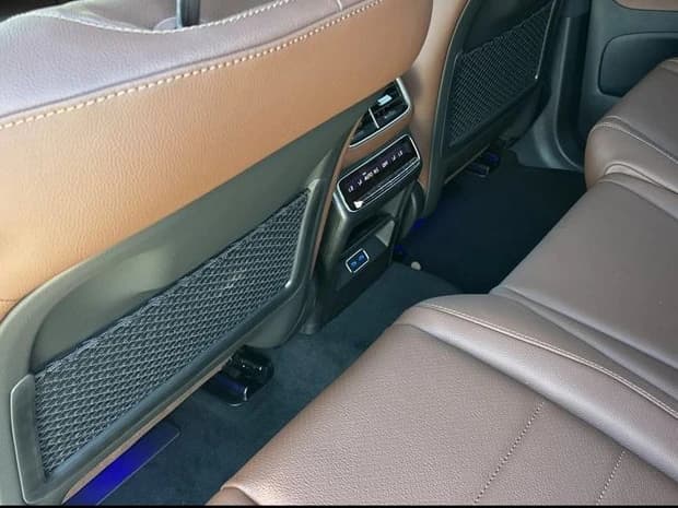 Mercedes-Benz GLS GLS 450 4MATIC SUV 2026 — side view