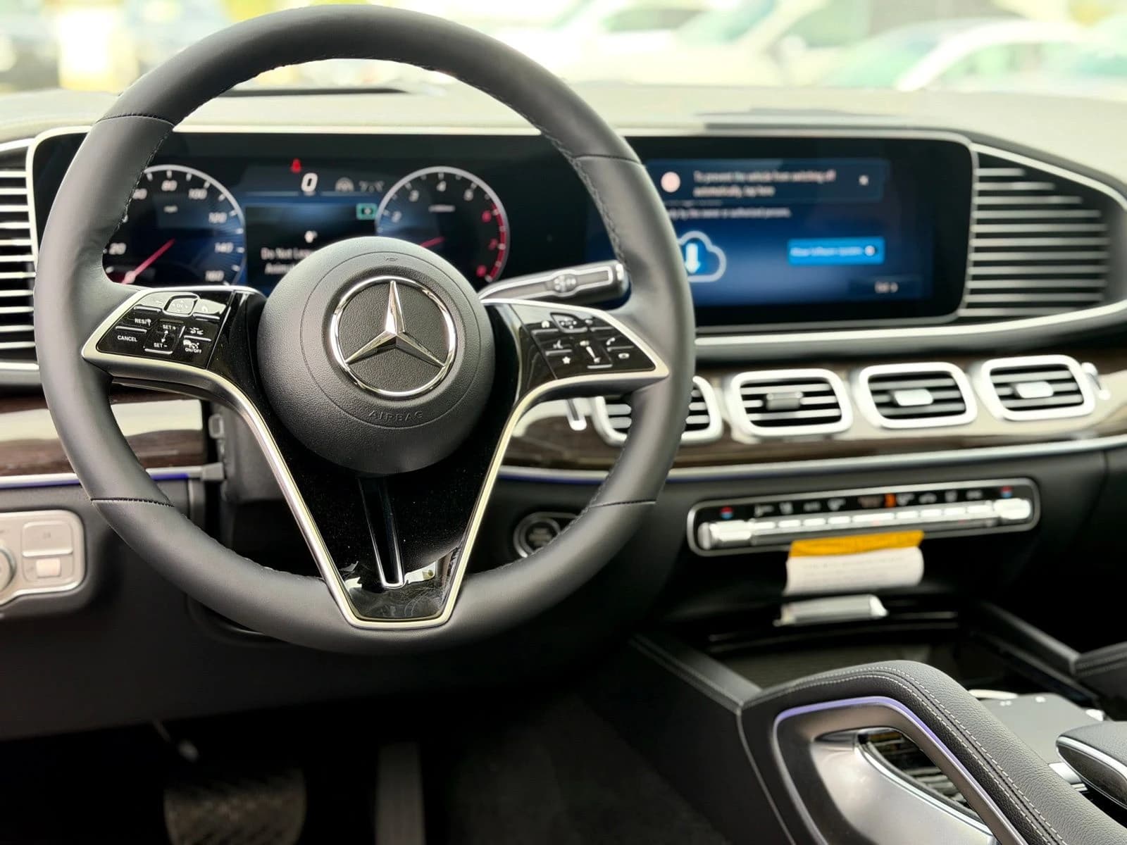 Mercedes-Benz GLS GLS 450 4MATIC SUV 2026 — side view