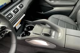 Mercedes-Benz GLS GLS 450 4MATIC SUV 2026 — side view
