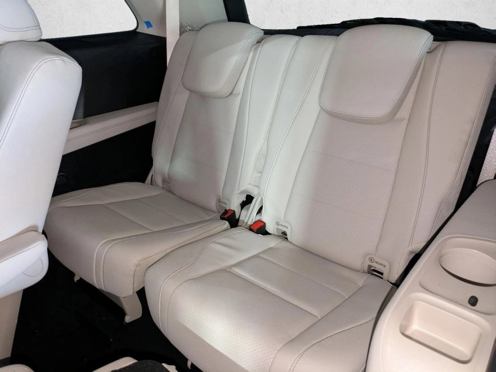 Mercedes-Benz GLS GLS 450 4MATIC SUV 2026 — side view