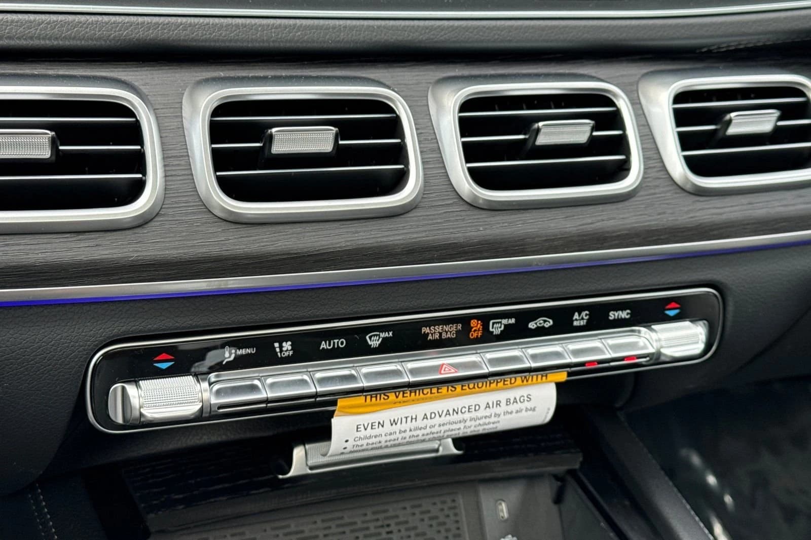 Mercedes-Benz GLS GLS 450 4MATIC SUV 2026 — side view